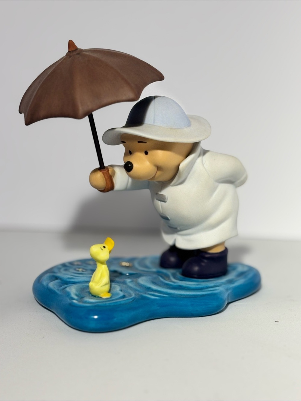 Disney Pooh&Friends Figurine We’ll Share Forever Whatever the Weather Retired